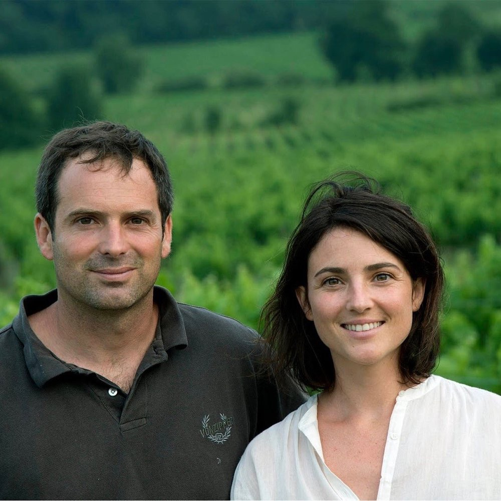 Rachel et Guillaume Hubert souriants.