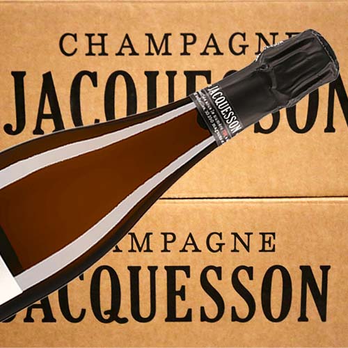 carton de bouteilles Jacquesson et bouteille de champagne Jacquesson